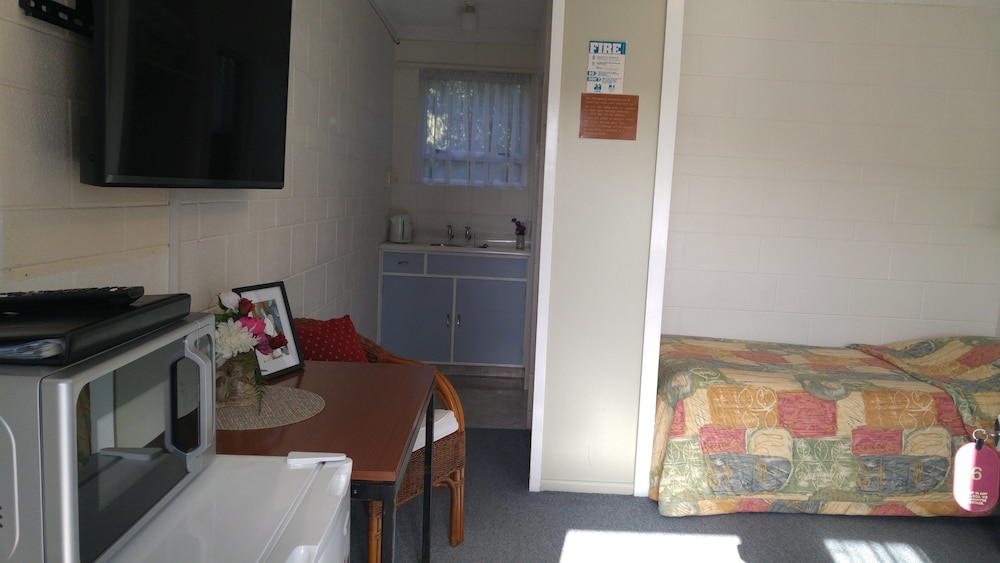 Standard Studio Unit 6 photo 3
