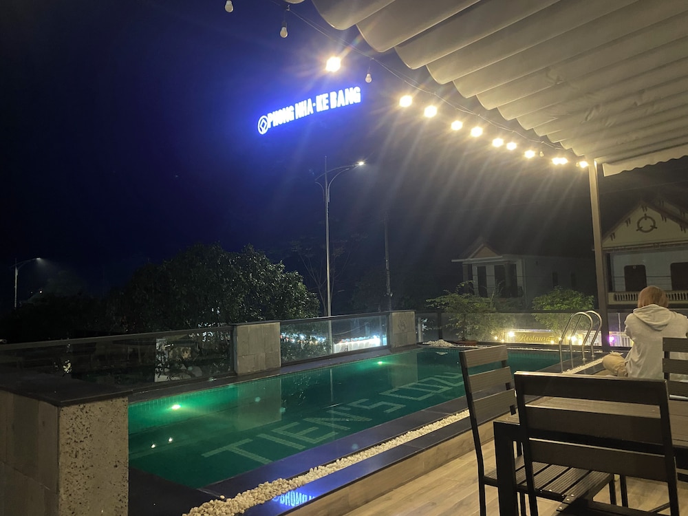 Family Quadruple Room, Non Smoking, Pool View photo 1