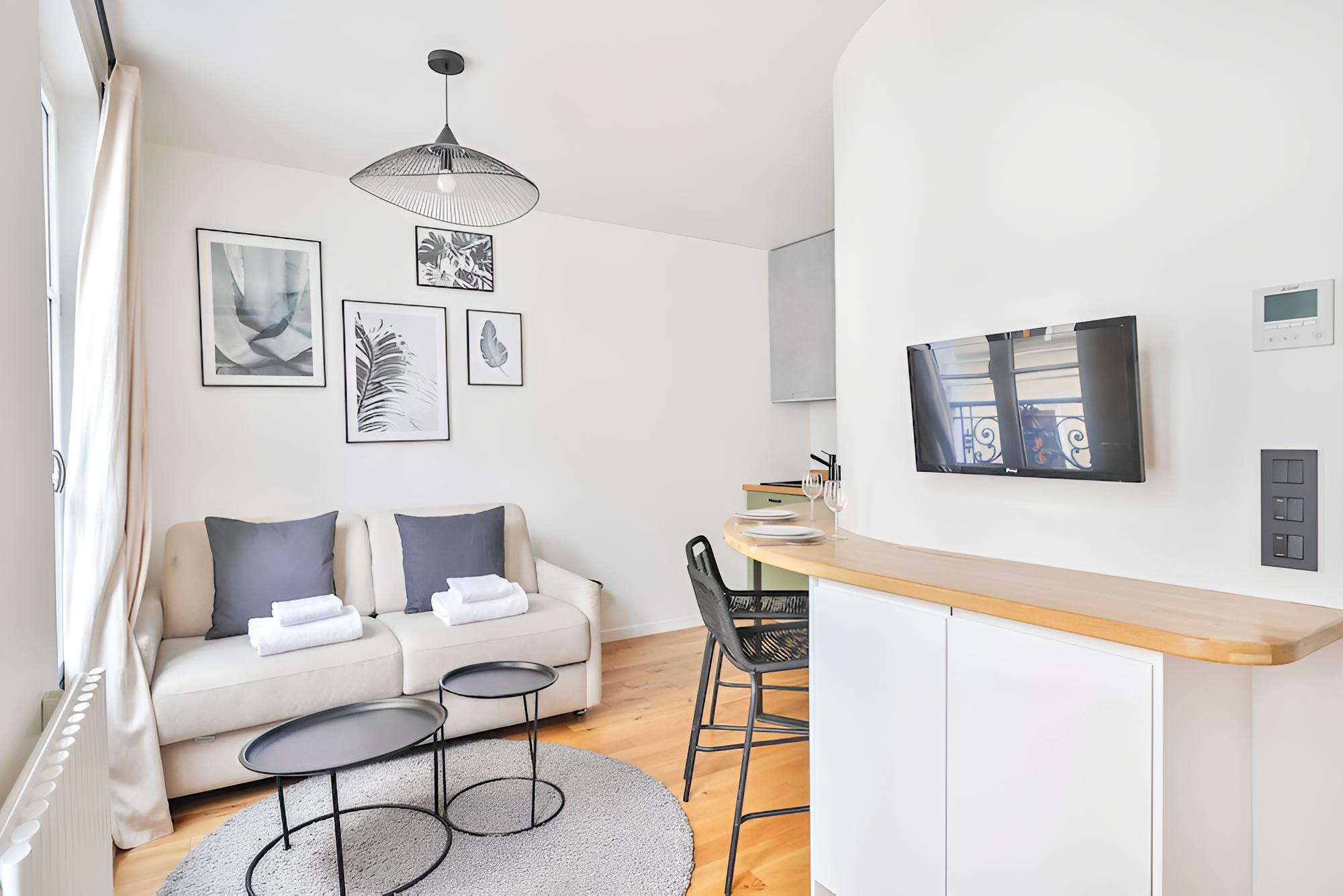 Apartment 2 (GW-33-CREMIEUX-2) photo 1