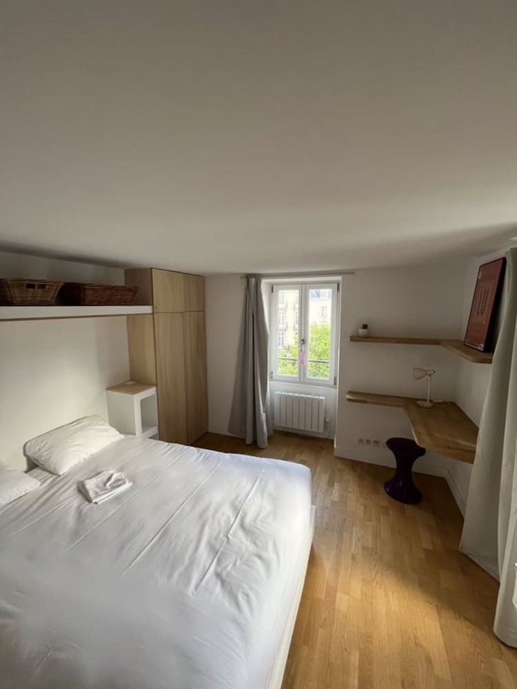 City Apartment (12 minutes walking from main building) - Photo 9