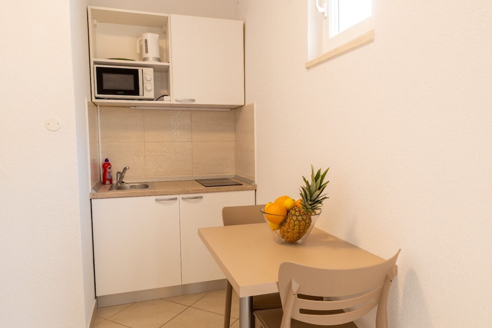 Studio (Gianni - modern & great location - SA)