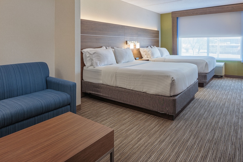 Suite, 2 Queen Beds - Photo 1