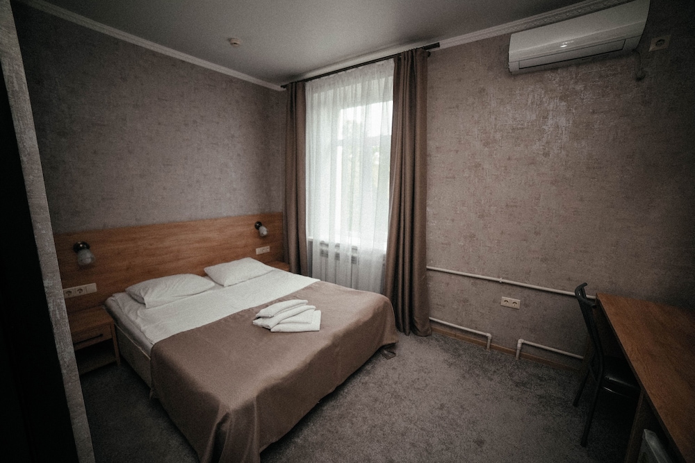 Standard Double Room photo 3