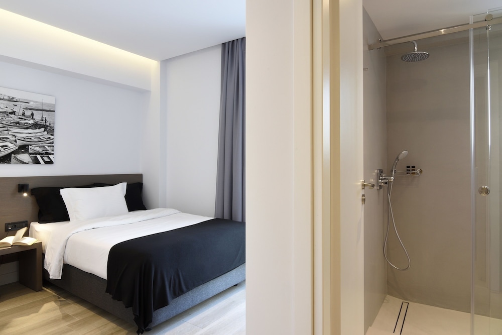 Single Room - Photo 2