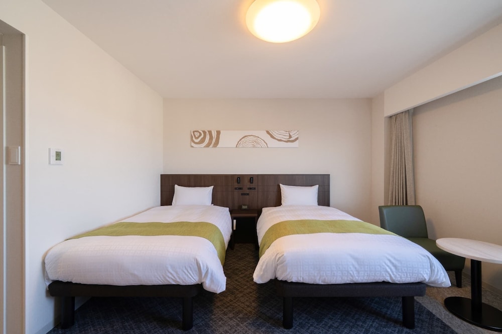 Twin Room, Non Smoking photo 2