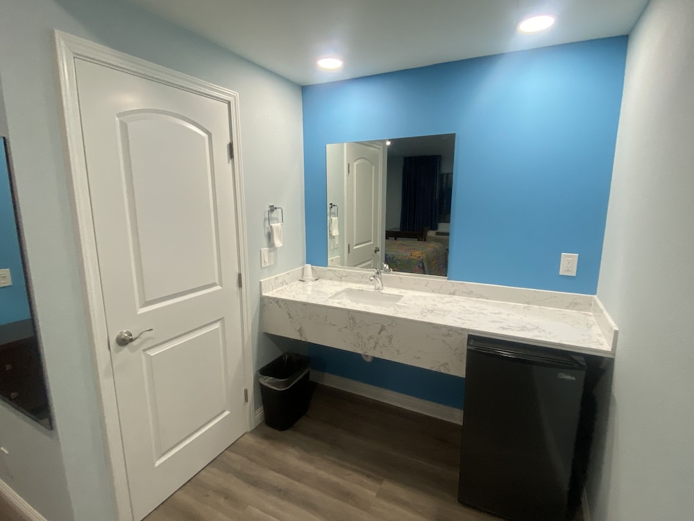 Single Room - Photo 3