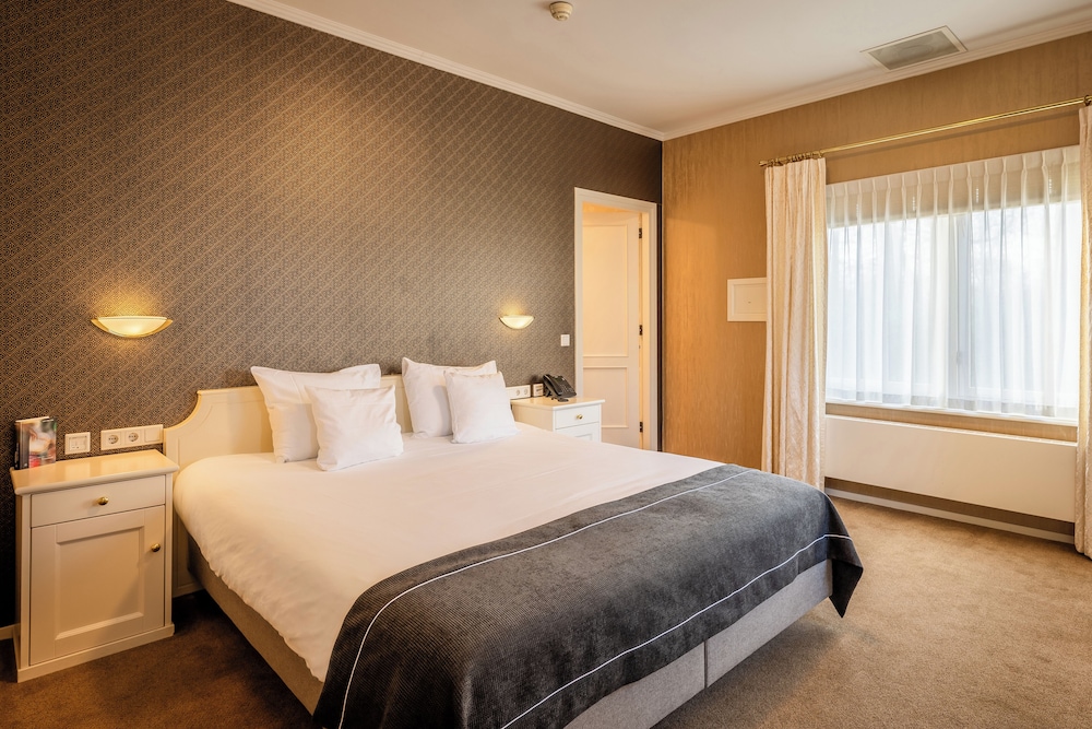Suite, 1 King Bed, Non Smoking, Terrace