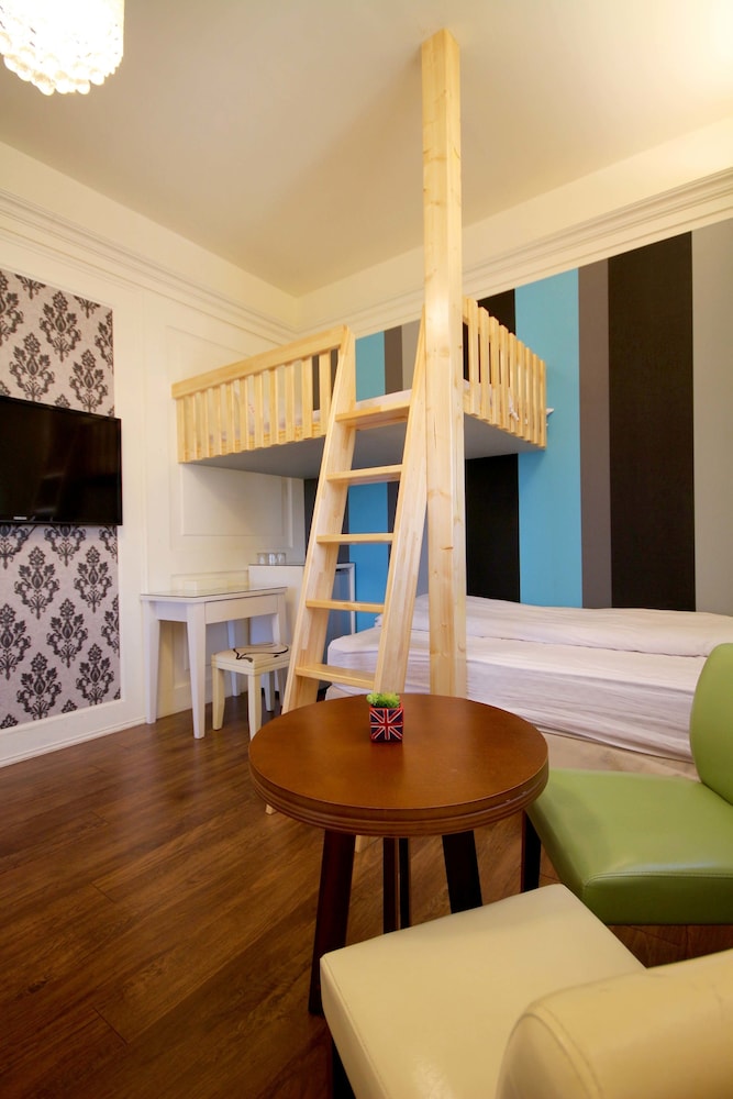 Standard Quadruple Room photo 2