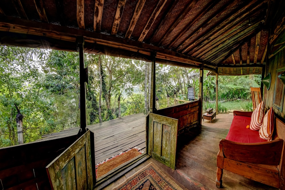 Jawa Lama House - One Bedroom Mountain View