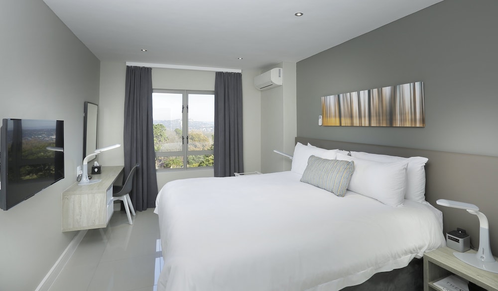 Penthouse, 2 Bedrooms photo 3