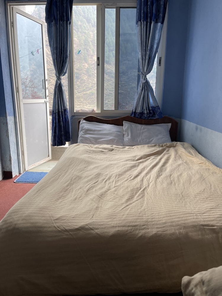 Basic Room photo 2