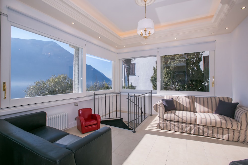 Family Villa, Multiple Bedrooms, Lakeside (Villa Lugano Lakefront) photo 2