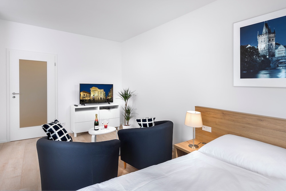 Business Studio Suite, 1 Bedroom, Kitchen, City View