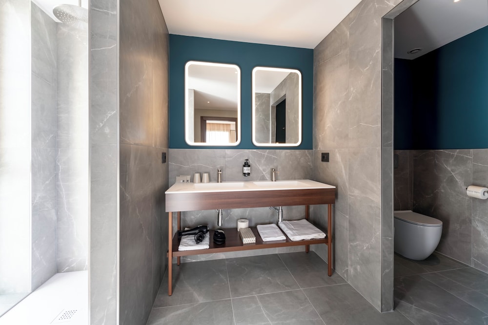 Junior Suite - Photo 11