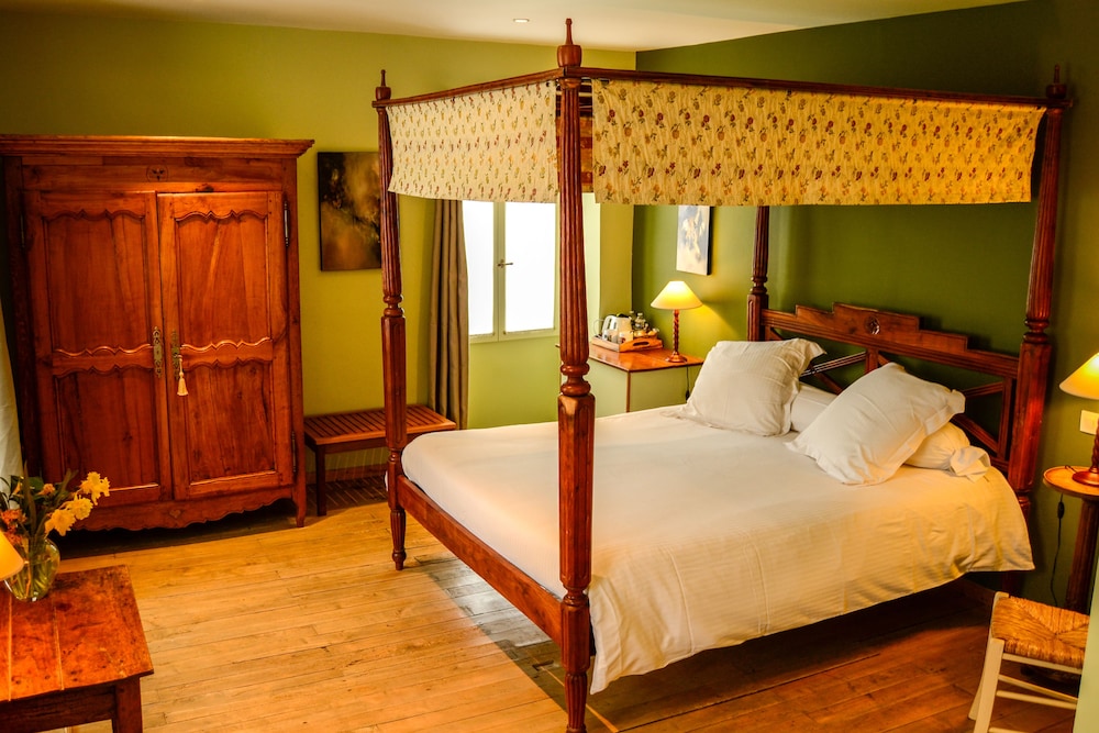 Luxury Double Room, Ensuite, Garden View (Le Prieur) photo 1