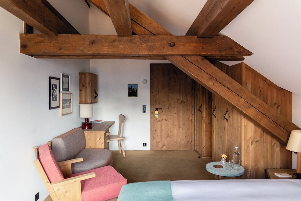 Superior Room (Attic, Jungfrau View) thumbnail 5