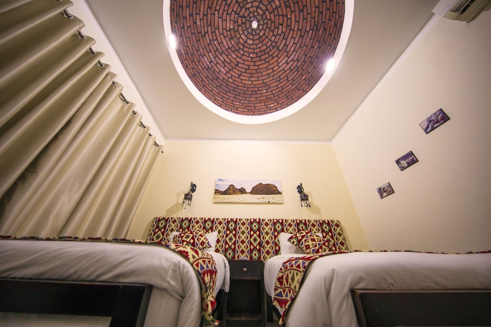 Economy Double or Twin Room, Sea View - Photo 1