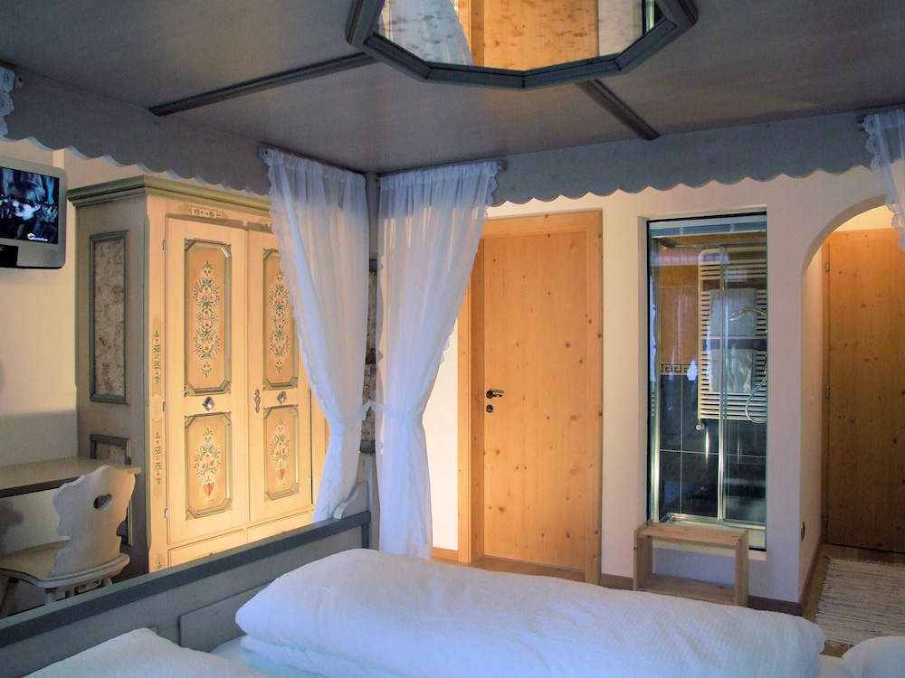 Double Room (Table) photo 3
