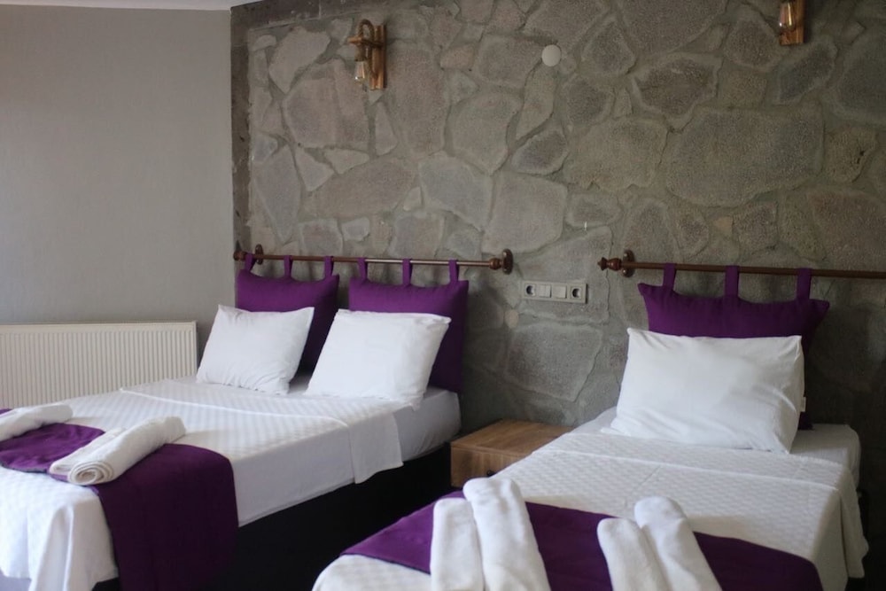 Basic Room, Multiple Beds, Sea View photo 1
