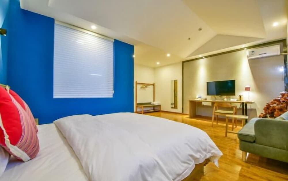 Deluxe Double Room(Chinese Domestic Guest Only)
