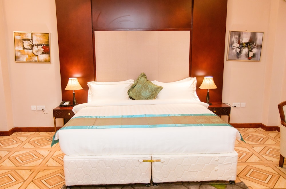 Executive Suite, 1 Bedroom, Garden View