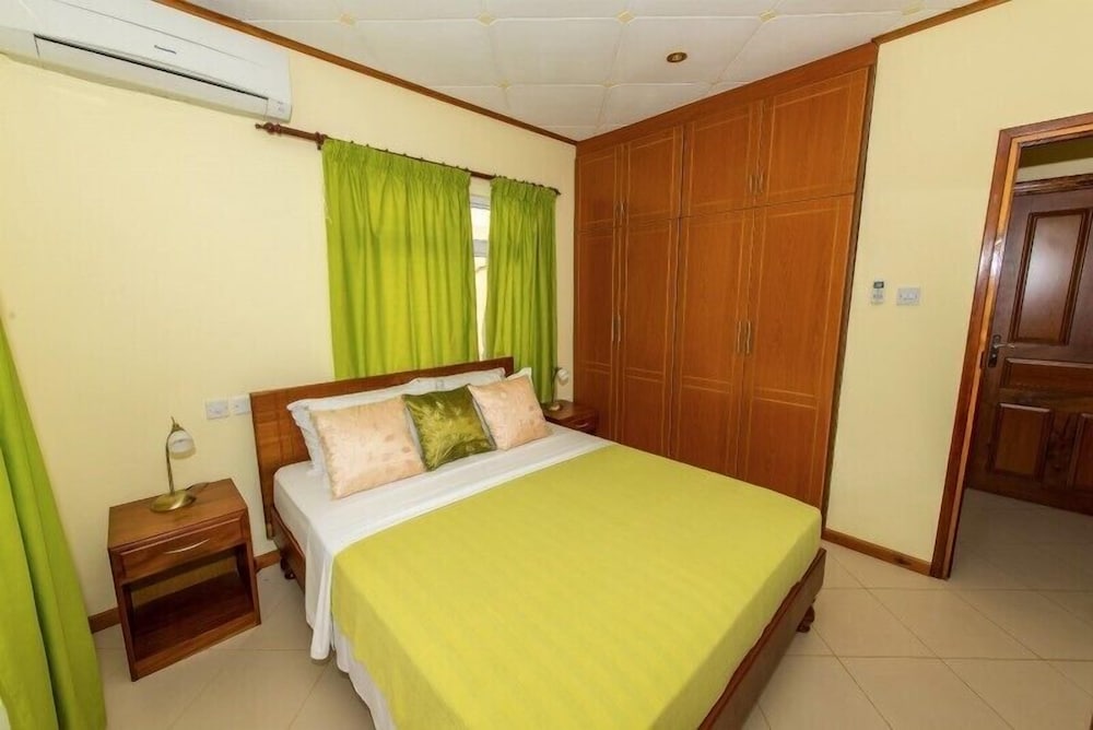 Comfort Apartment, 2 Bedrooms, Ocean View photo 3