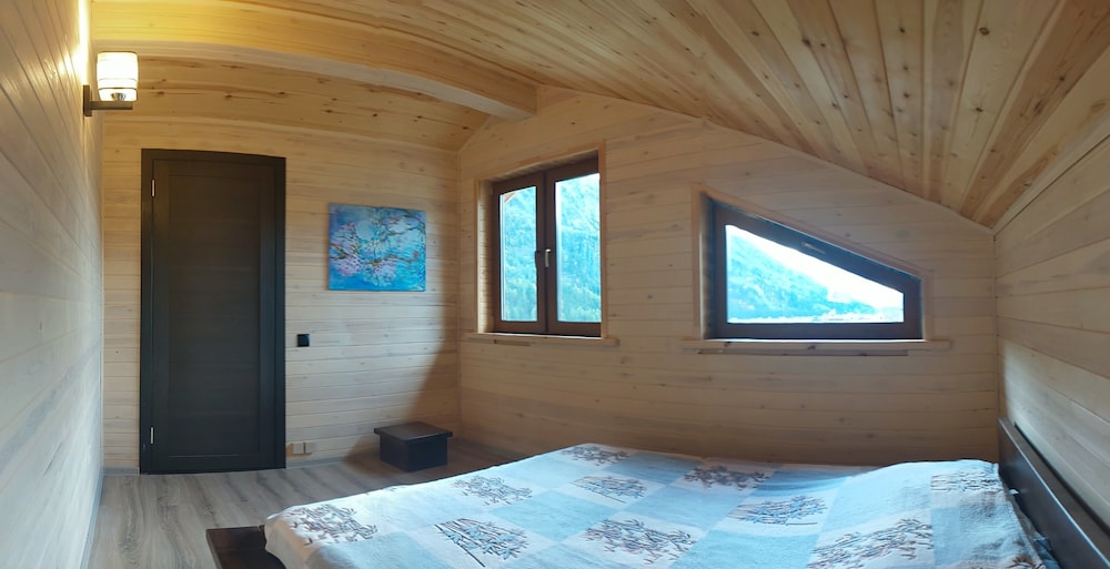 Cottage (Asia) photo 1