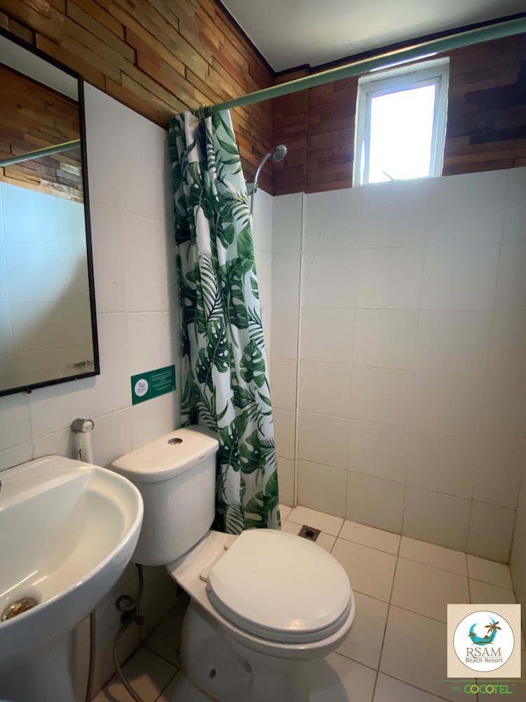 Family Deluxe Room - Photo 7