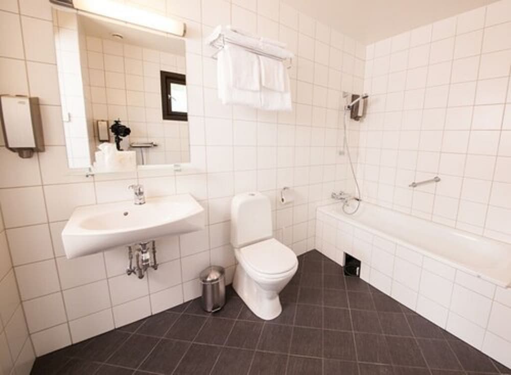 Standard Twin Room, 1 Large Twin Bed