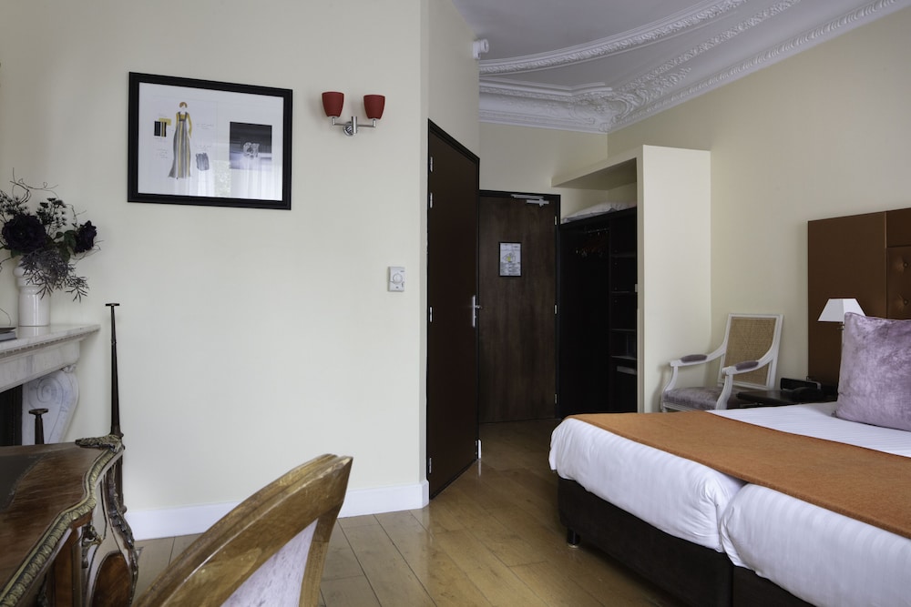Superior Room, Mobility Accessible (Free soft minibar, chromecast) photo 3