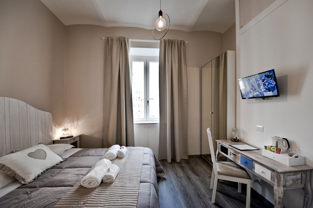Deluxe Double Room, 1 Double Bed (Bell 1) photo 3