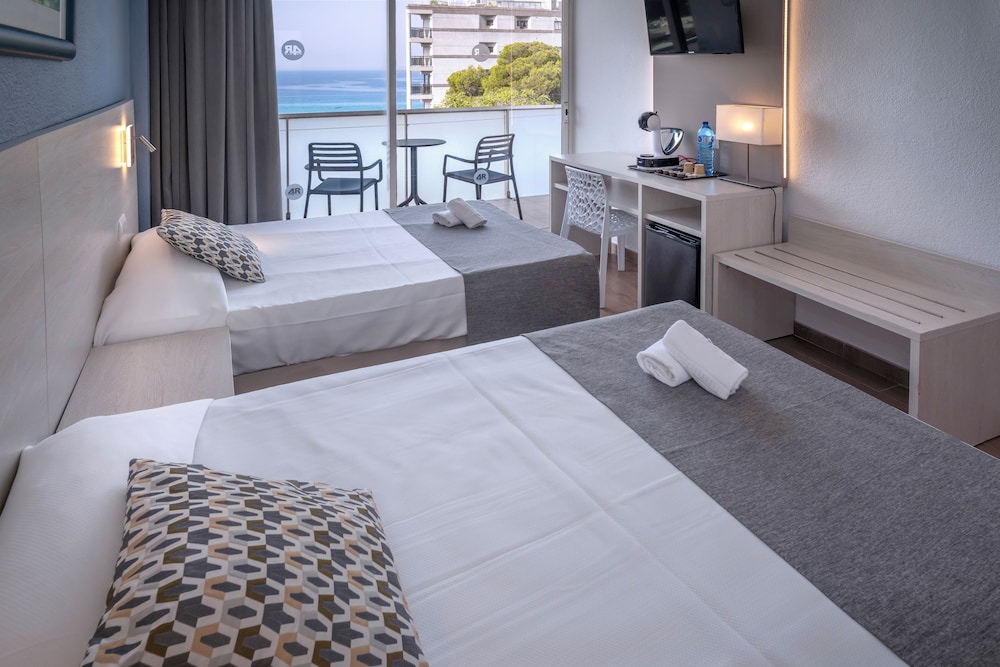 Double Room, Balcony, Sea View (2 adults) - Photo 2