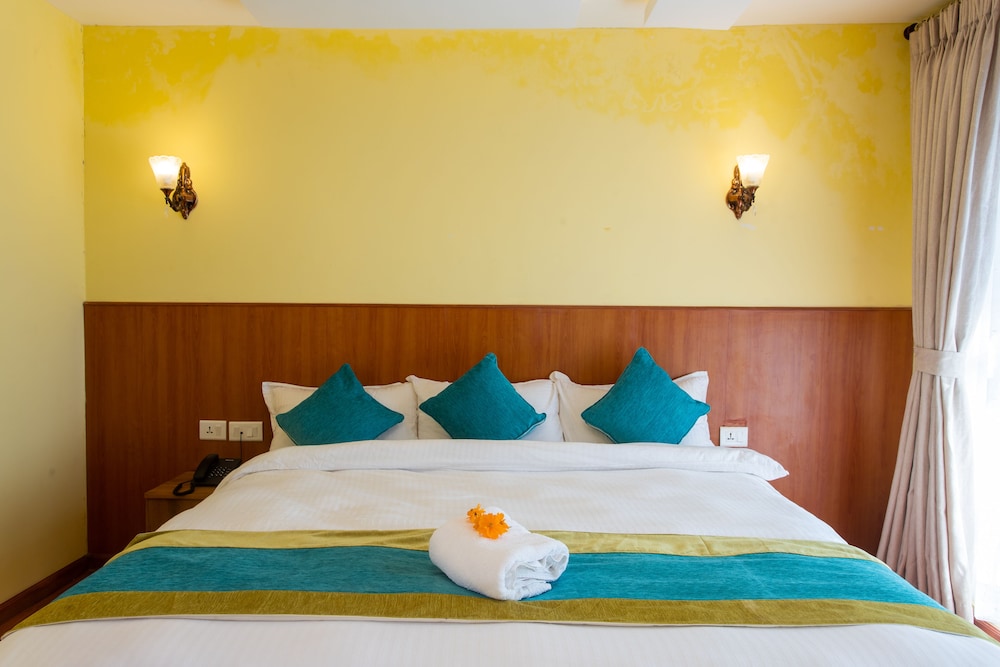 Deluxe Double or Twin Room photo 1