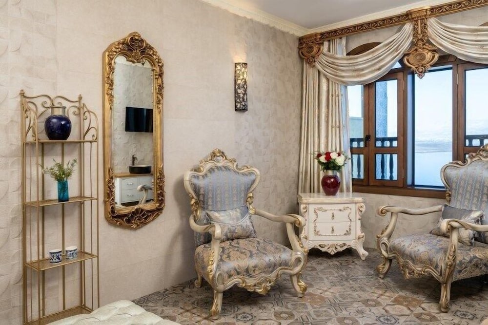 Deluxe Double Room, Balcony photo 3