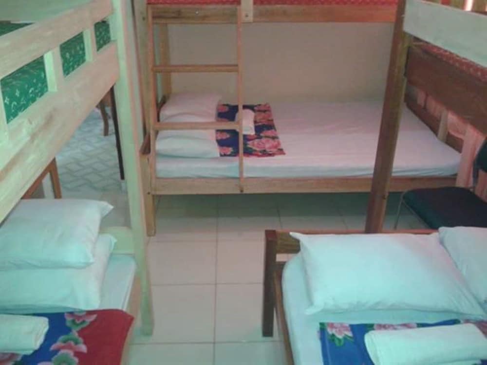 Dormitory Room, 3 Bunk Beds photo 2