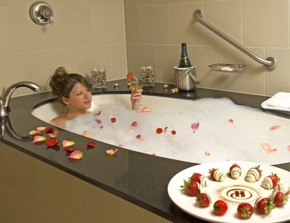 Signature Room, 1 King Bed, Jetted Tub (SPA) - Photo 6