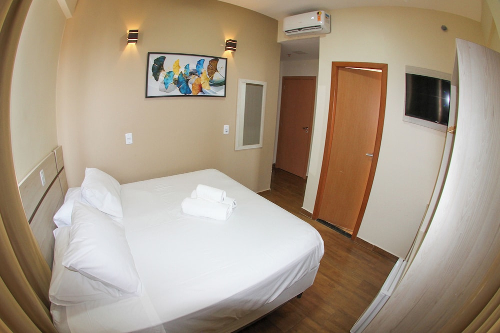 Economy Twin Room photo 2