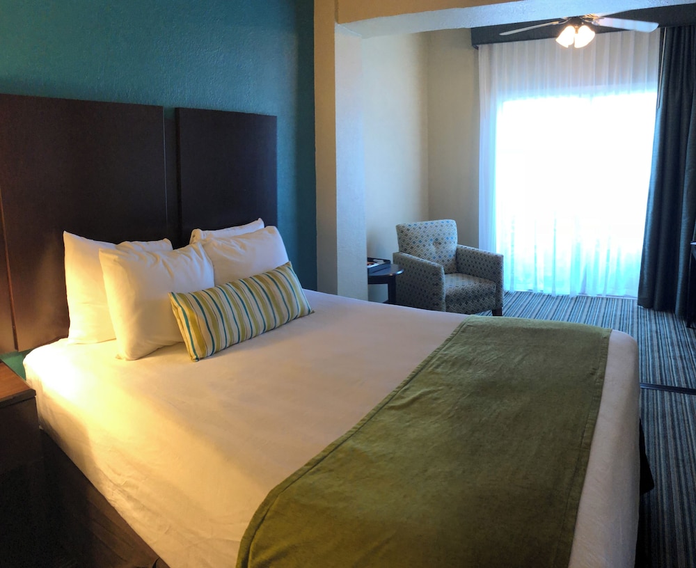 Suite, 1 Bedroom, Balcony, Bay View (King)