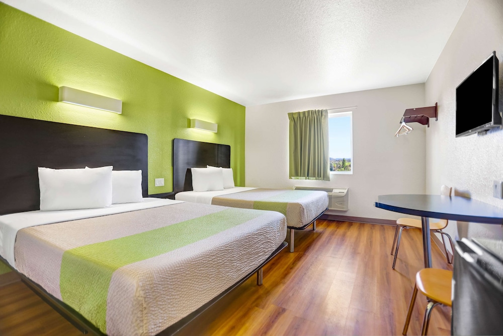 Standard Room, 2 Queen Beds, Non Smoking, Refrigerator & Microwave - Photo 1