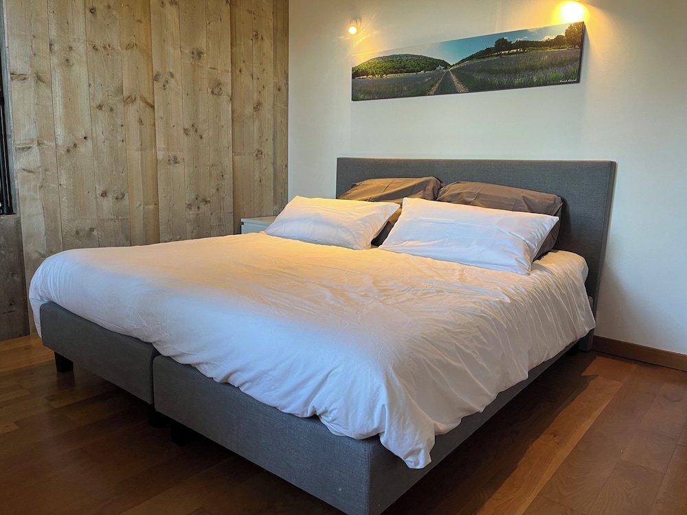 Deluxe Double Room, 1 Bedroom, Air conditioning, Pool View photo 1
