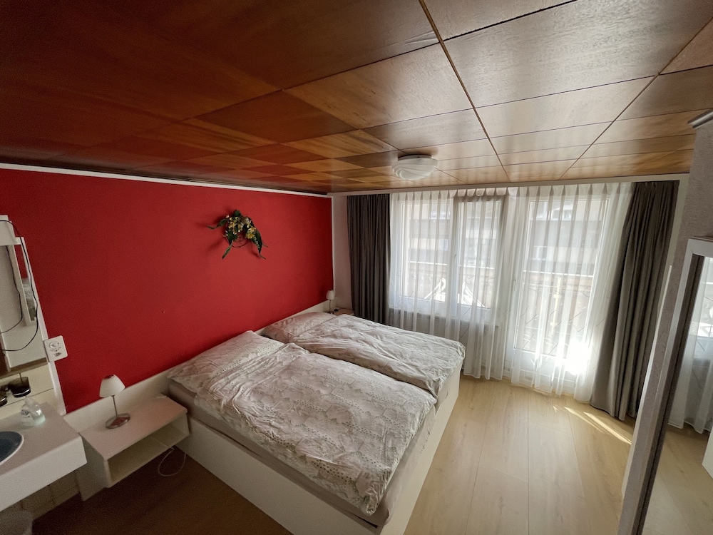 Classic Double or Twin Room photo 3