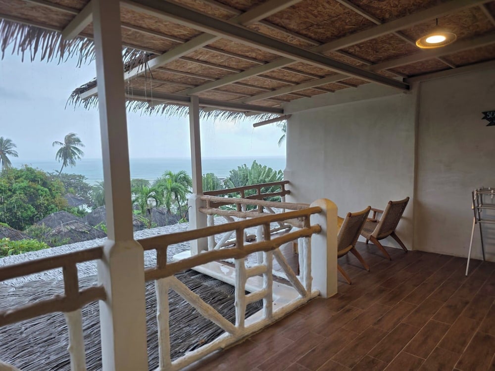 Luxe Suite with Plunge Pool and Seaview - Photo 22