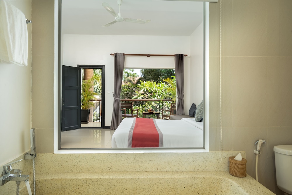 Deluxe Double Room photo 3