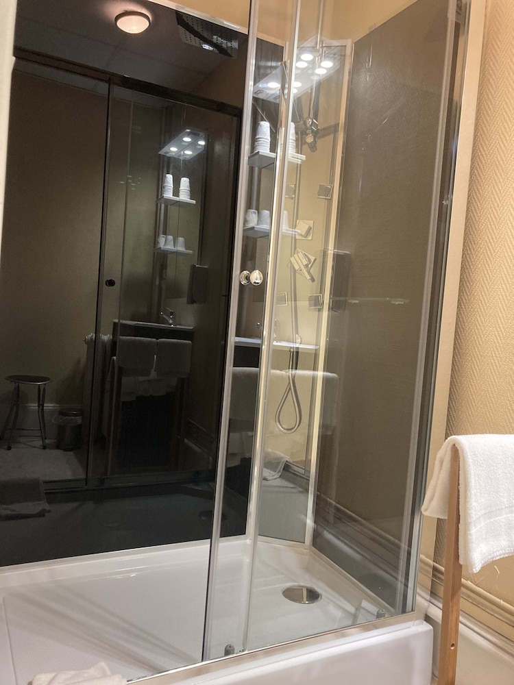 Standard Triple Room - Photo 3