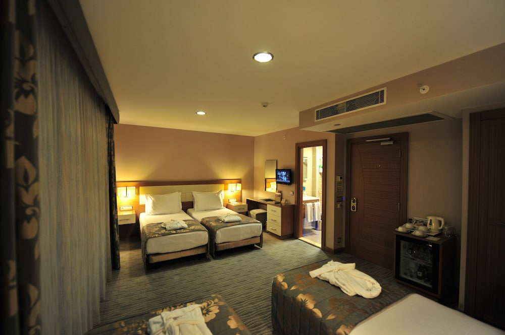Standard Double or Twin Room, 1 Bedroom, Non Smoking, City View photo 1
