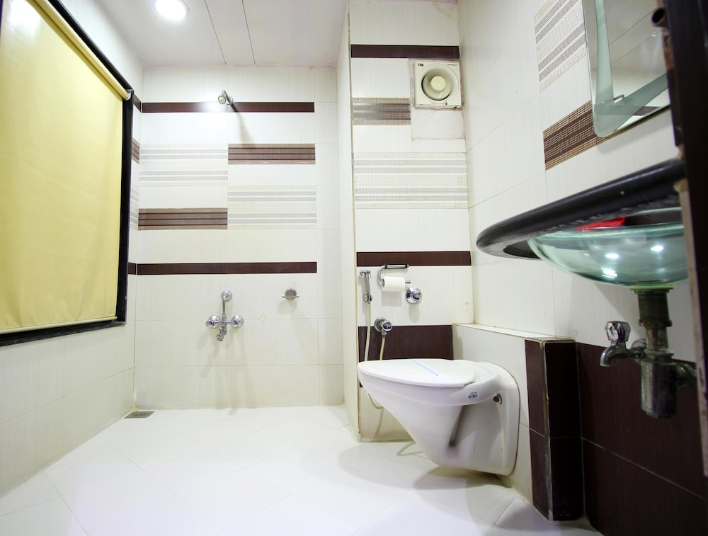 Standard Double Or Twin Room, 1 Double Bed, Private Bathroom photo 2