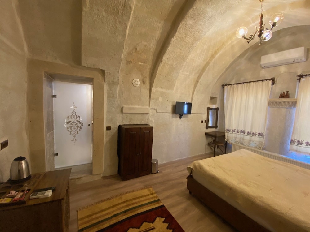 Panoramic Room