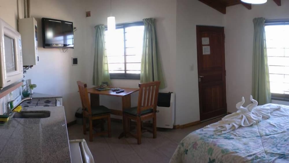 Cabin (Eclipse) photo 3