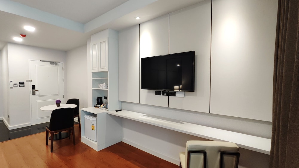 Grand Premier Room photo 3