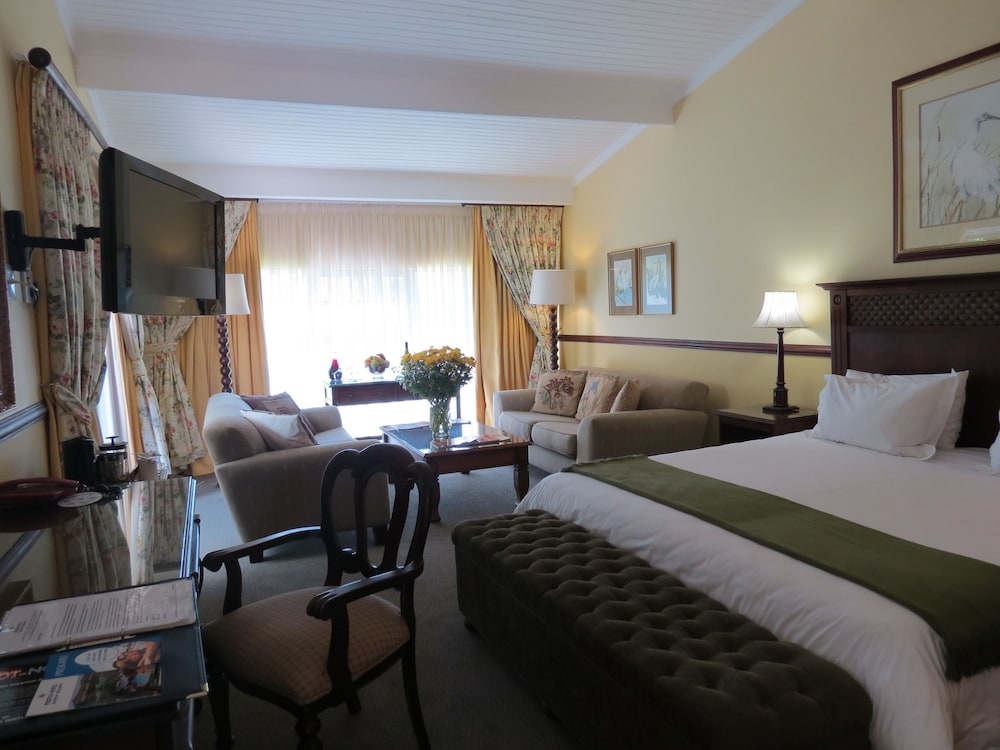 Room, 1 King Bed, Garden View - Photo 1